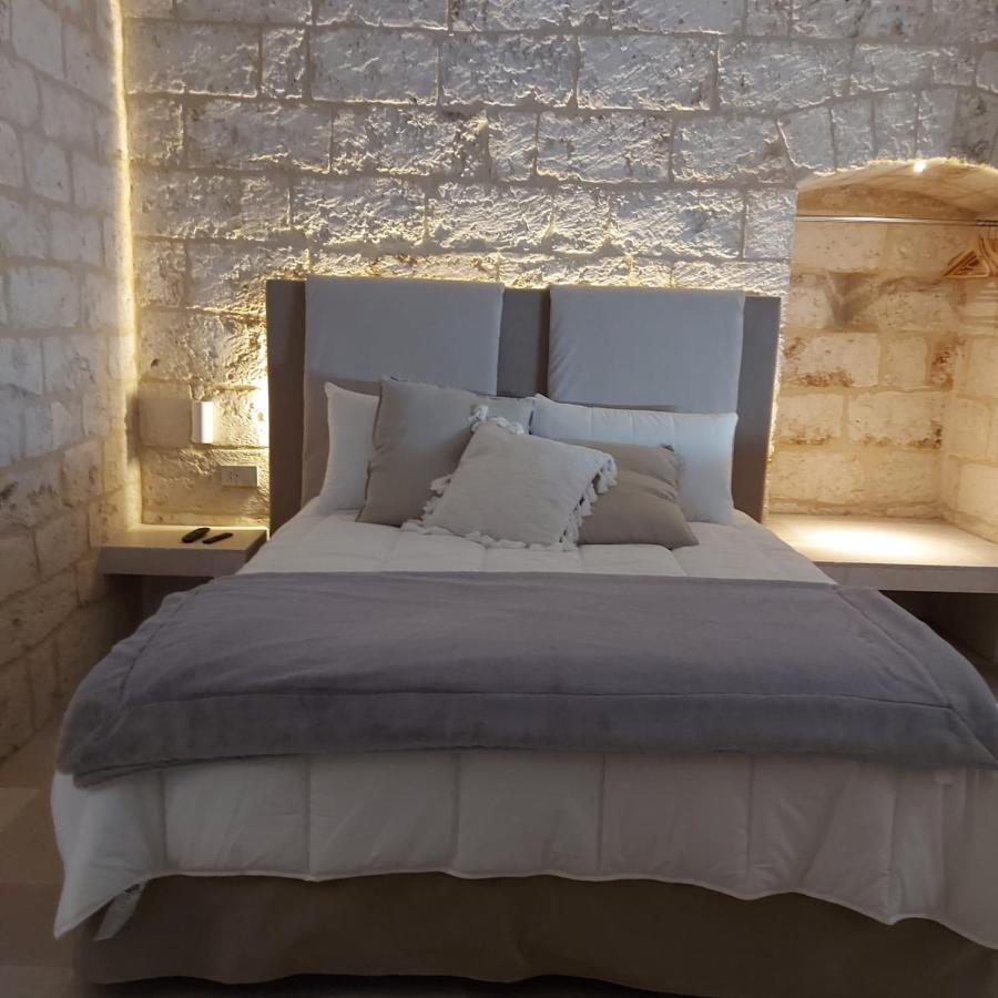Palazzo Momi Bed & Breakfast Bari Exterior photo