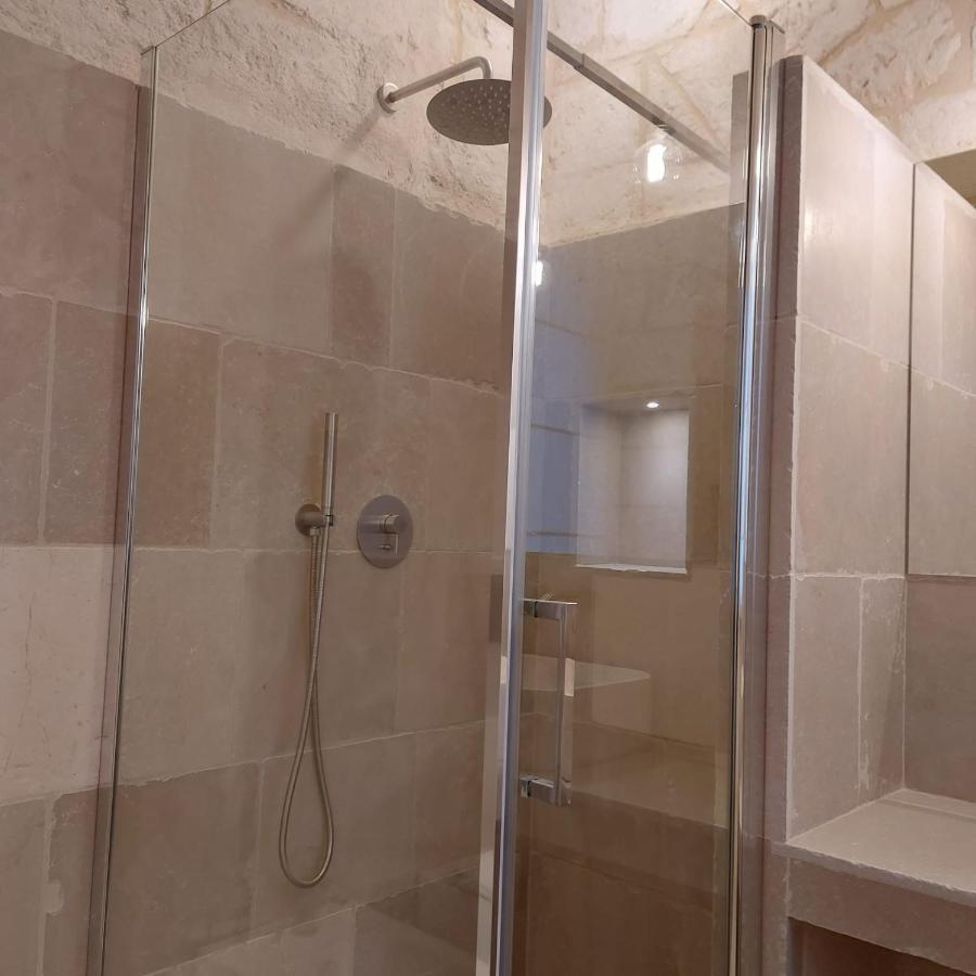 Palazzo Momi Bed & Breakfast Bari Exterior photo