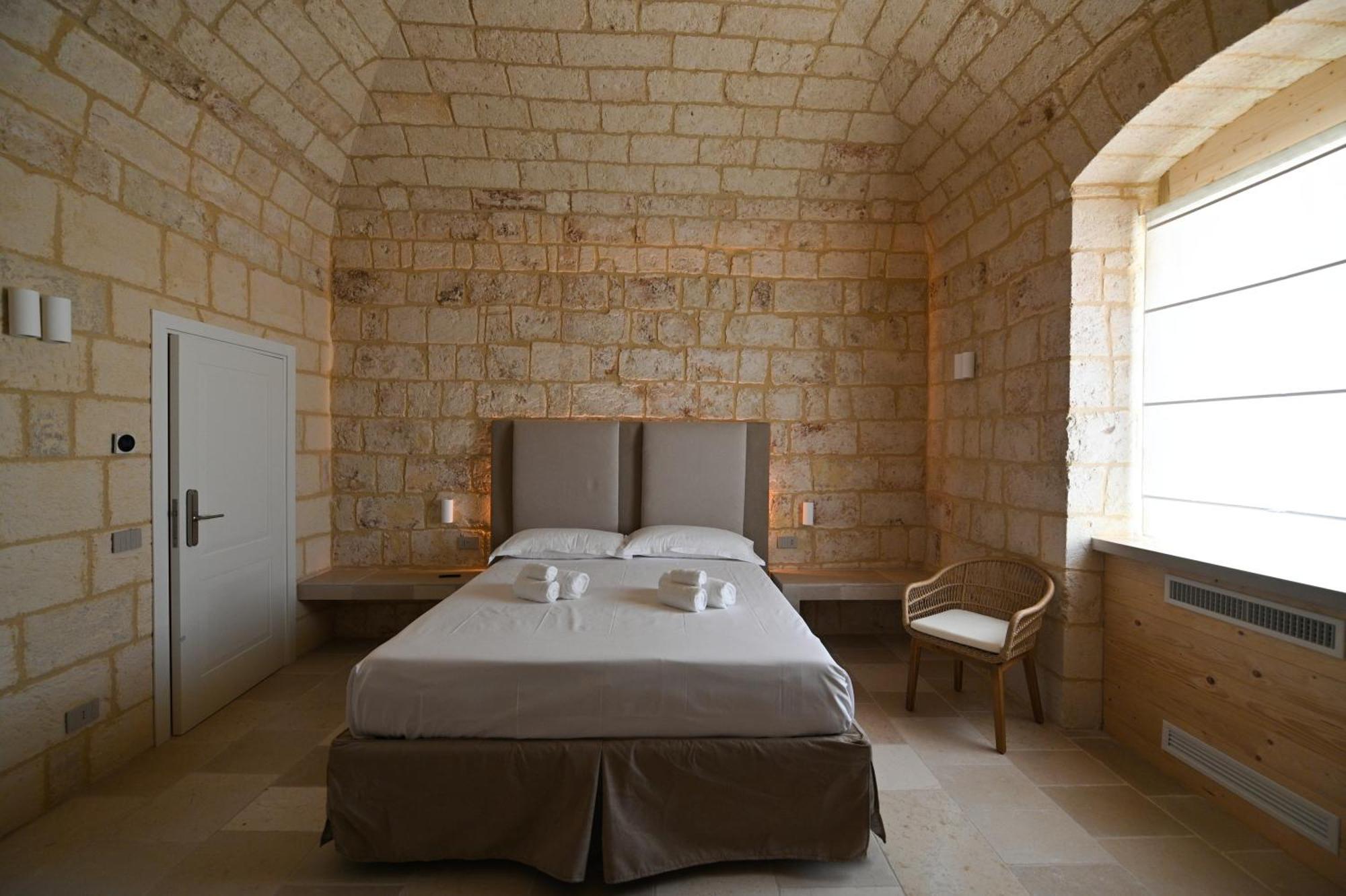 Palazzo Momi Bed & Breakfast Bari Exterior photo