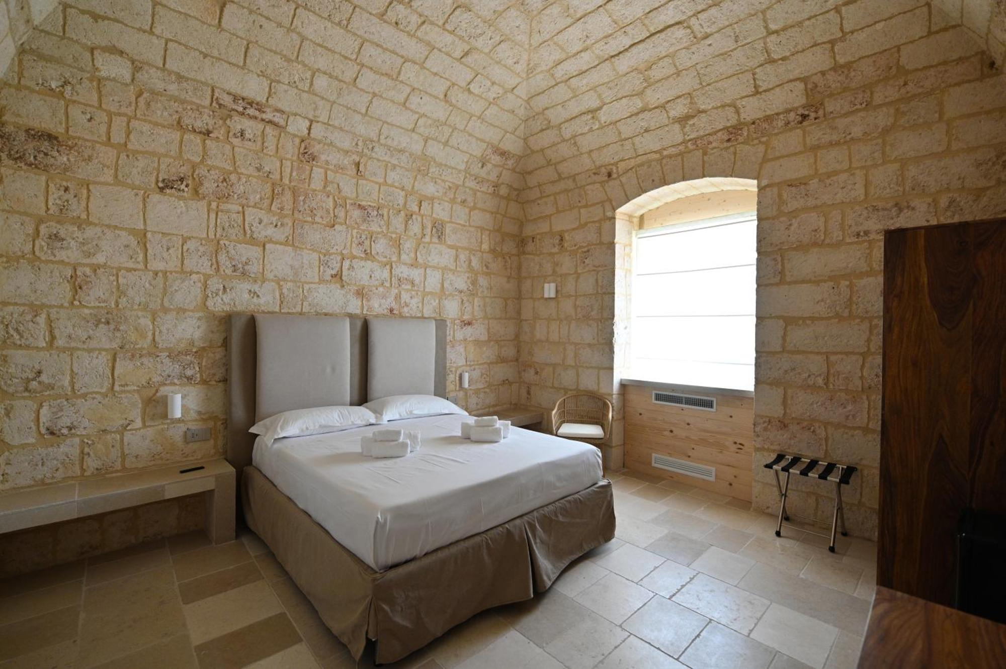 Palazzo Momi Bed & Breakfast Bari Exterior photo