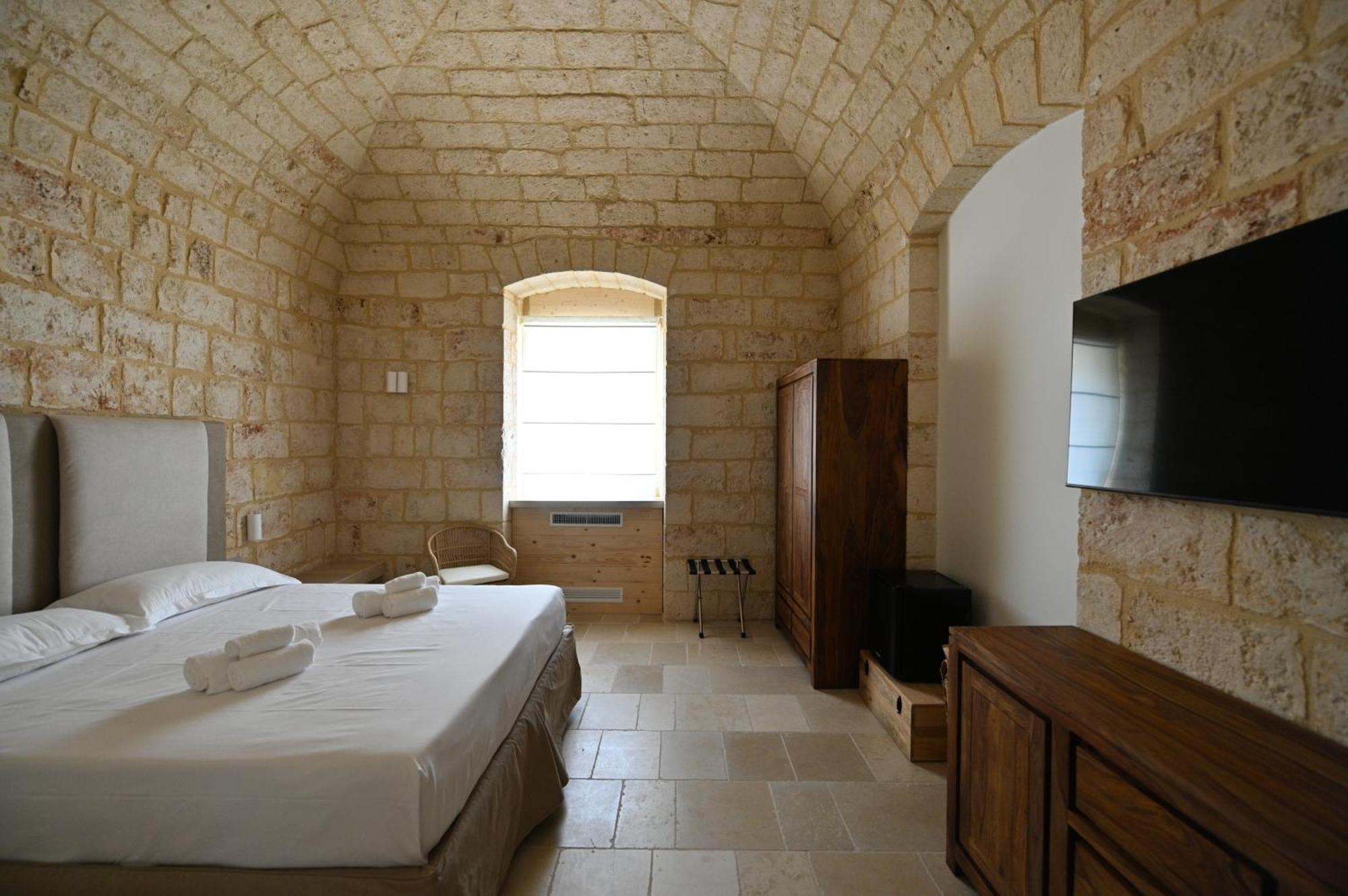 Palazzo Momi Bed & Breakfast Bari Exterior photo