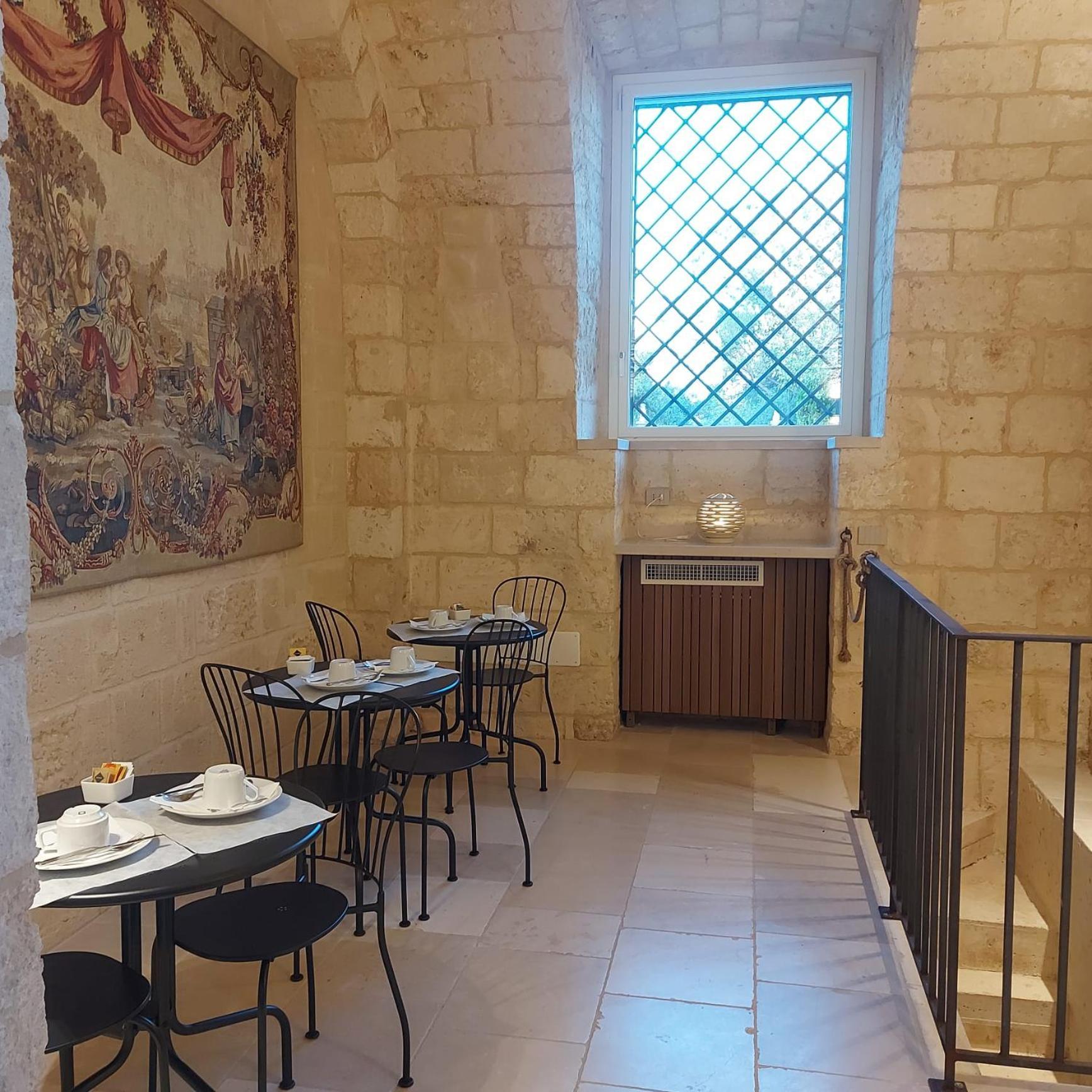 Palazzo Momi Bed & Breakfast Bari Exterior photo